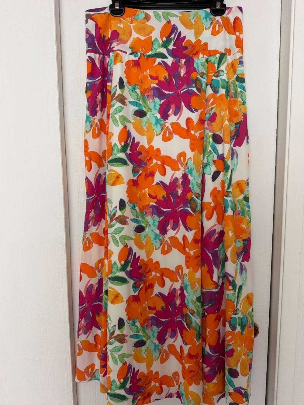 New York & Company Floral Maxi Skirt Size M NWT Front Slit